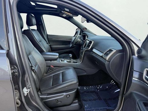 Used 2014 Jeep Grand Cherokee Limited w/ Trailer Tow Group IV image 12