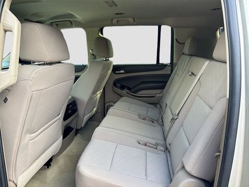 Used 2016 Chevrolet Suburban LS image 22