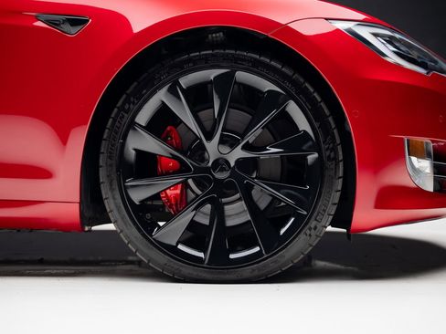 Used 2021 Tesla Model S Performance image 38