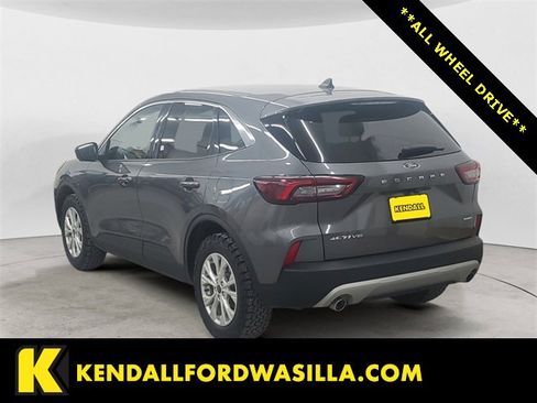 Certified 2024 Ford Escape Active w/ Tech Pack #2 image 3