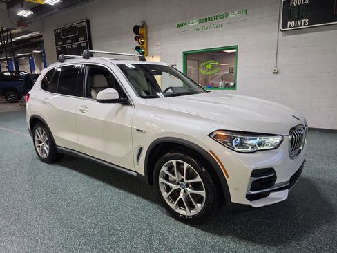 Used 2022 BMW X5 xDrive45e w/ Executive Package image 4