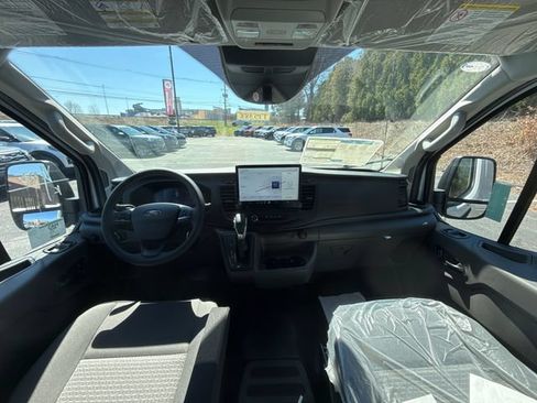 New 2026 Ford Transit 150 Low Roof RWD image 20