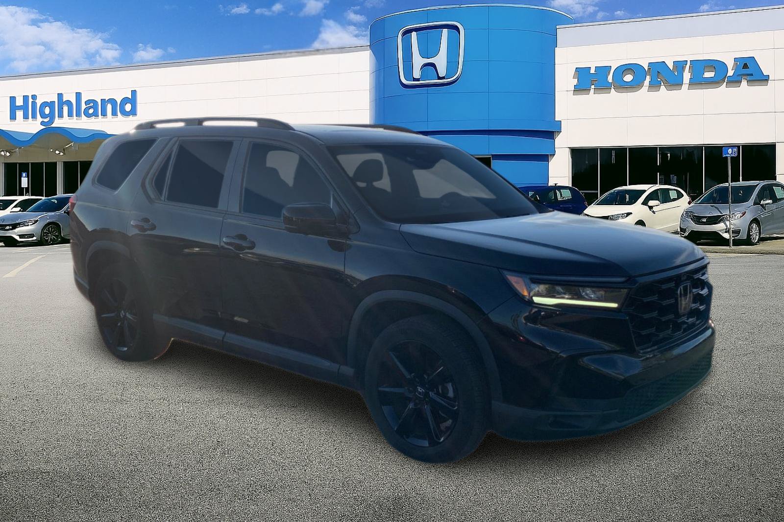 Used 2025 Honda Pilot Black Edition image 7