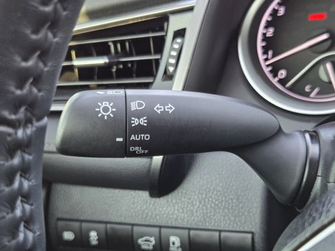 Used 2024 Toyota Camry XLE FWD image 19