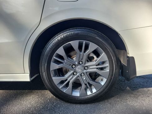 Used 2025 Honda Odyssey Touring image 40