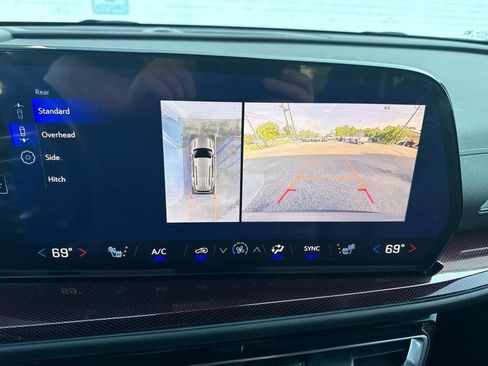 Used 2025 Chevrolet Traverse Z71 w/ Driver Confidence Package AWD/4WD image 20