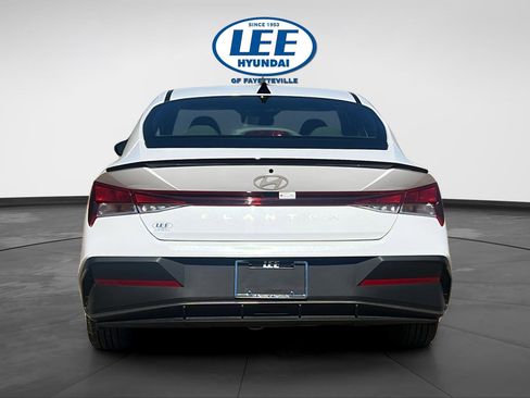 Certified 2025 Hyundai Elantra Sport FWD image 7