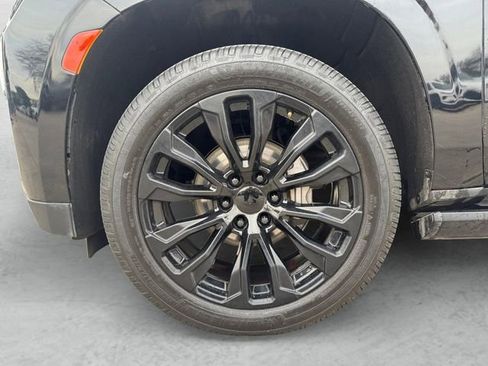 Used 2022 GMC Yukon XL Denali image 23