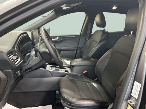 Used 2023 Ford Escape ST-Line w/ Tech Pack #1 image 12