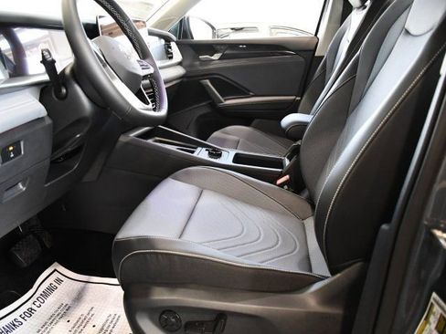 New 2026 Volkswagen Tiguan SE AWD/4WD image 10