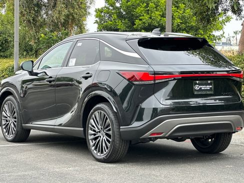 New 2026 Lexus RX 450h AWD image 3