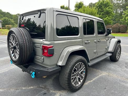 Used 2023 Jeep Wrangler Unlimited Sahara AWD/4WD image 22