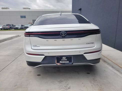 Used 2023 Toyota Crown AWD/4WD image 5