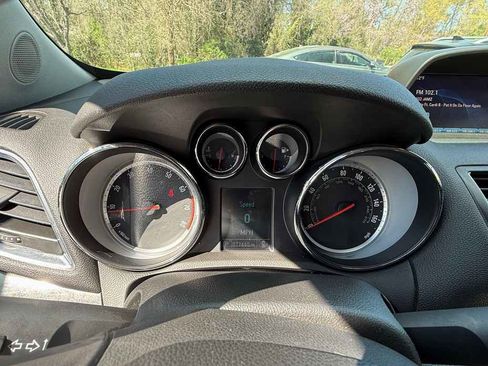 Used 2015 Buick Encore FWD image 15