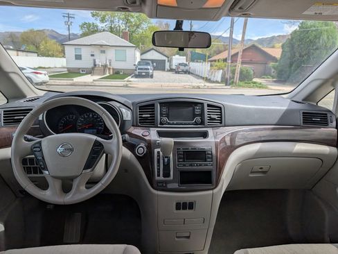 Used 2016 Nissan Quest SV FWD image 8