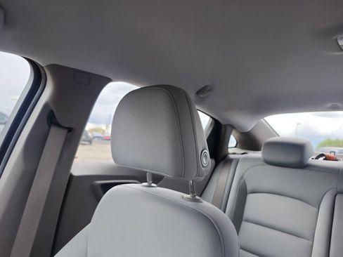 Used 2022 Chevrolet Malibu LT FWD image 32