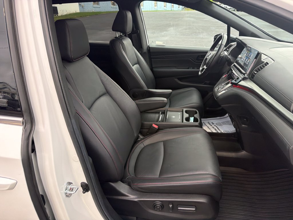 Used 2025 Honda Odyssey Sport-L image 16