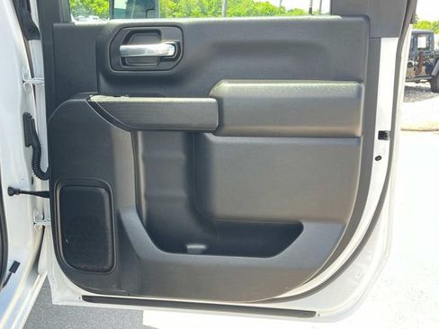Used 2025 Chevrolet Silverado 2500 W/T AWD/4WD image 22