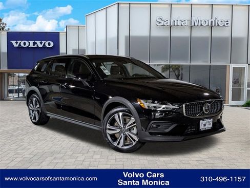 New 2026 Volvo V60 B5 Cross Country Plus w/ Climate Package image 1