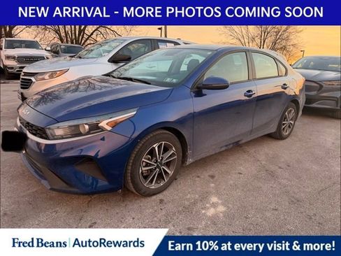 Used 2023 Kia Forte LXS w/ LXS Technology Package image 3
