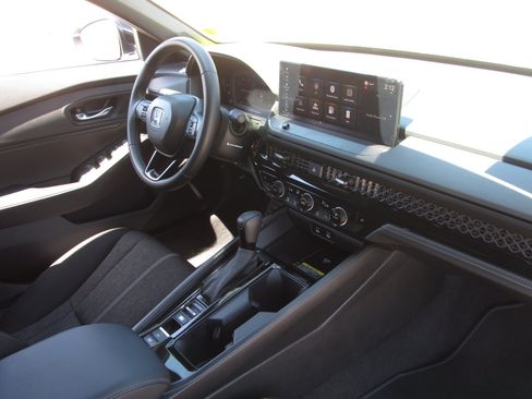 Certified 2025 Honda Accord Sport image 10