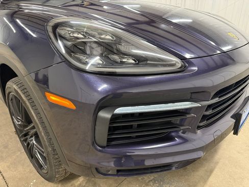 Used 2019 Porsche Cayenne AWD/4WD image 5