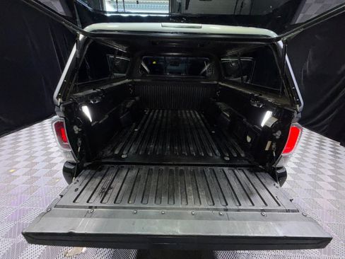 Used 2021 Toyota Tacoma TRD Off-Road w/ Technology Package image 34