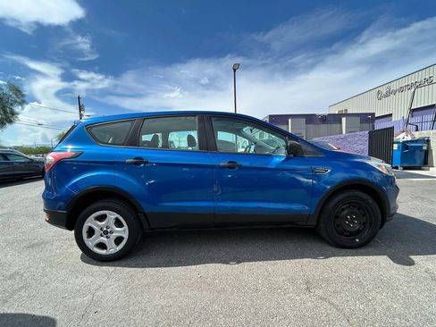 Used 2017 Ford Escape S image 4