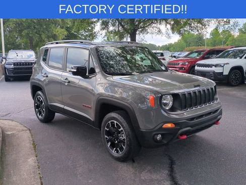 Certified 2023 Jeep Renegade Trailhawk AWD/4WD image 7