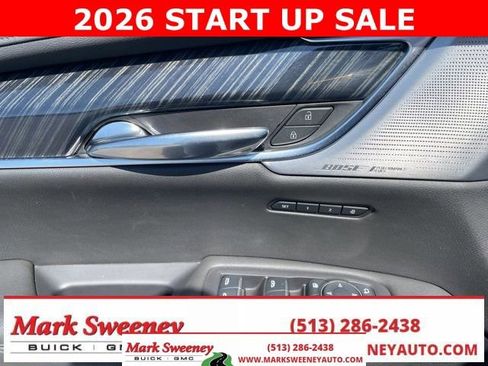 Used 2024 Cadillac XT6 Premium Luxury image 11