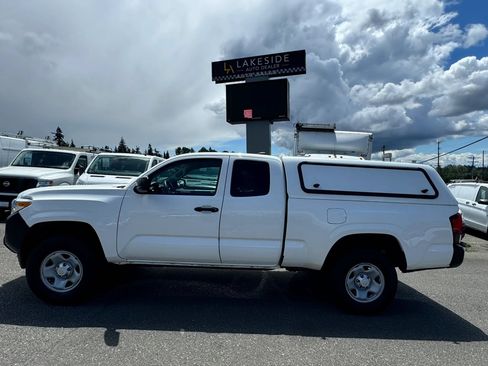Used 2022 Toyota Tacoma SR RWD image 8