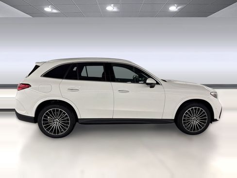 New 2026 Mercedes-Benz GLC 350e 4MATIC image 7