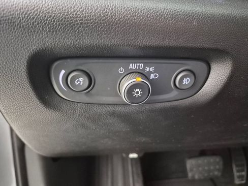 Used 2018 Chevrolet Traverse Premier AWD/4WD image 12