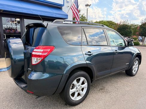Used 2011 Toyota RAV4 Limited w/ Limited Extra Value Pkg AWD/4WD image 18