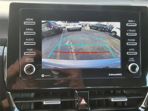 Used 2022 Toyota Camry LE image 27