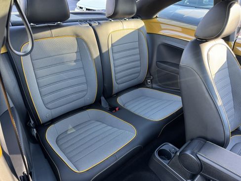 Used 2016 Volkswagen Beetle 1.8T Dune image 32