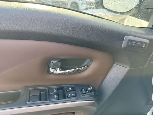 Used 2022 Nissan Titan Platinum Reserve w/ Moonroof Package image 9