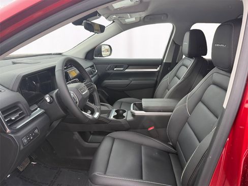 New 2026 GMC Terrain Denali w/ LPO, Floor Liner Package image 9