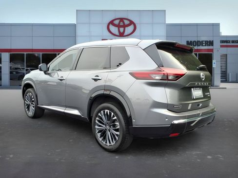 Used 2026 Nissan Rogue Platinum w/ Platinum Premium Package AWD/4WD image 3