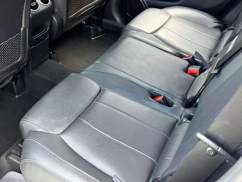 Used 2020 Mercedes-Benz GLB 250 4MATIC image 16