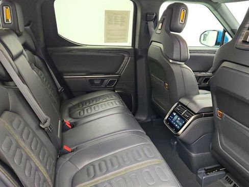 Used 2022 Rivian R1T Adventure image 22