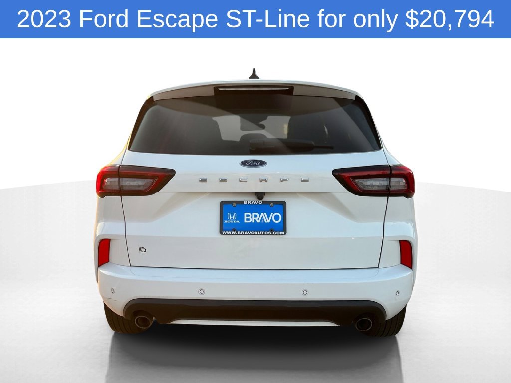 Used 2023 Ford Escape ST-Line w/ Tech Pack #1 FWD image 2