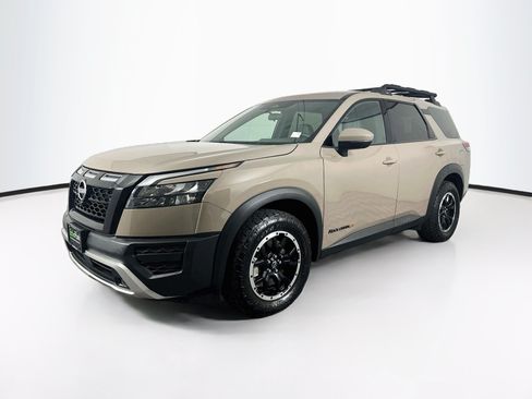 Used 2023 Nissan Pathfinder Rock Creek AWD/4WD image 3