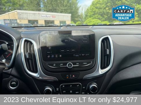 Used 2023 Chevrolet Equinox LT AWD/4WD image 14