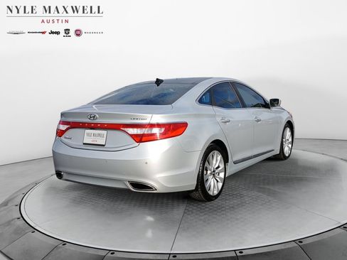 Used 2014 Hyundai Azera Limited w/ Option Group 02 FWD image 16