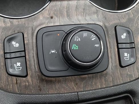 Used 2023 GMC Acadia Denali w/ Denali Ultimate Package image 10