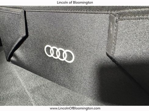 Used 2025 Audi SQ6 e-tron Prestige w/ 21" Black Optic Wheel Package image 27