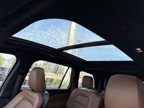 Used 2023 Lincoln Aviator Reserve w/ Equipment Group 201A RWD image 35