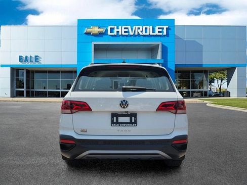 Used 2024 Volkswagen Taos S FWD image 4