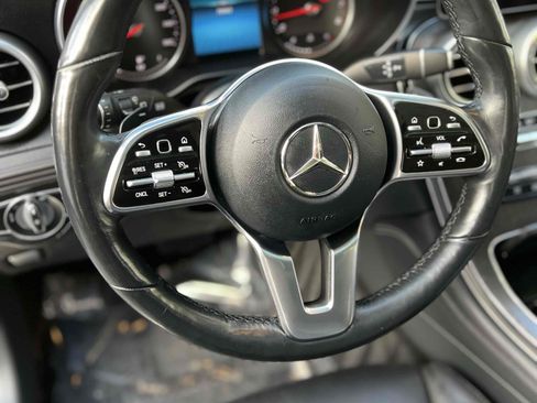 Used 2020 Mercedes-Benz GLC 300 4MATIC w/ Premium Package image 38